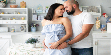 Pregnant and Still Sipping 3 Cups of Tea or Coffee a Day? Here’s Why You Should Rethink That